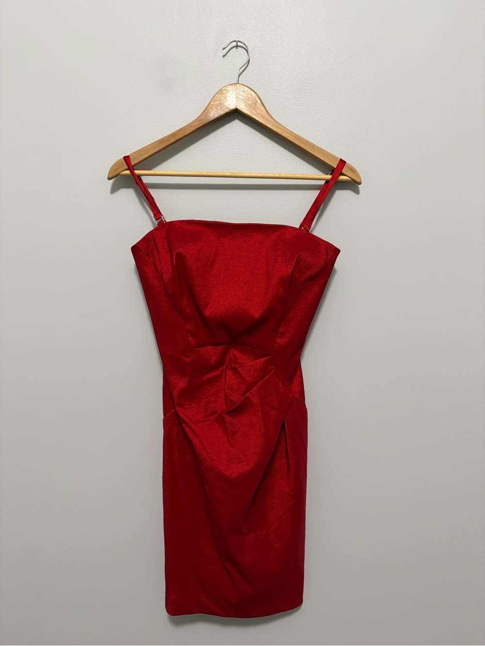 Calvin Klein Red Classic Cocktail Romantic Date Night Mini Dress